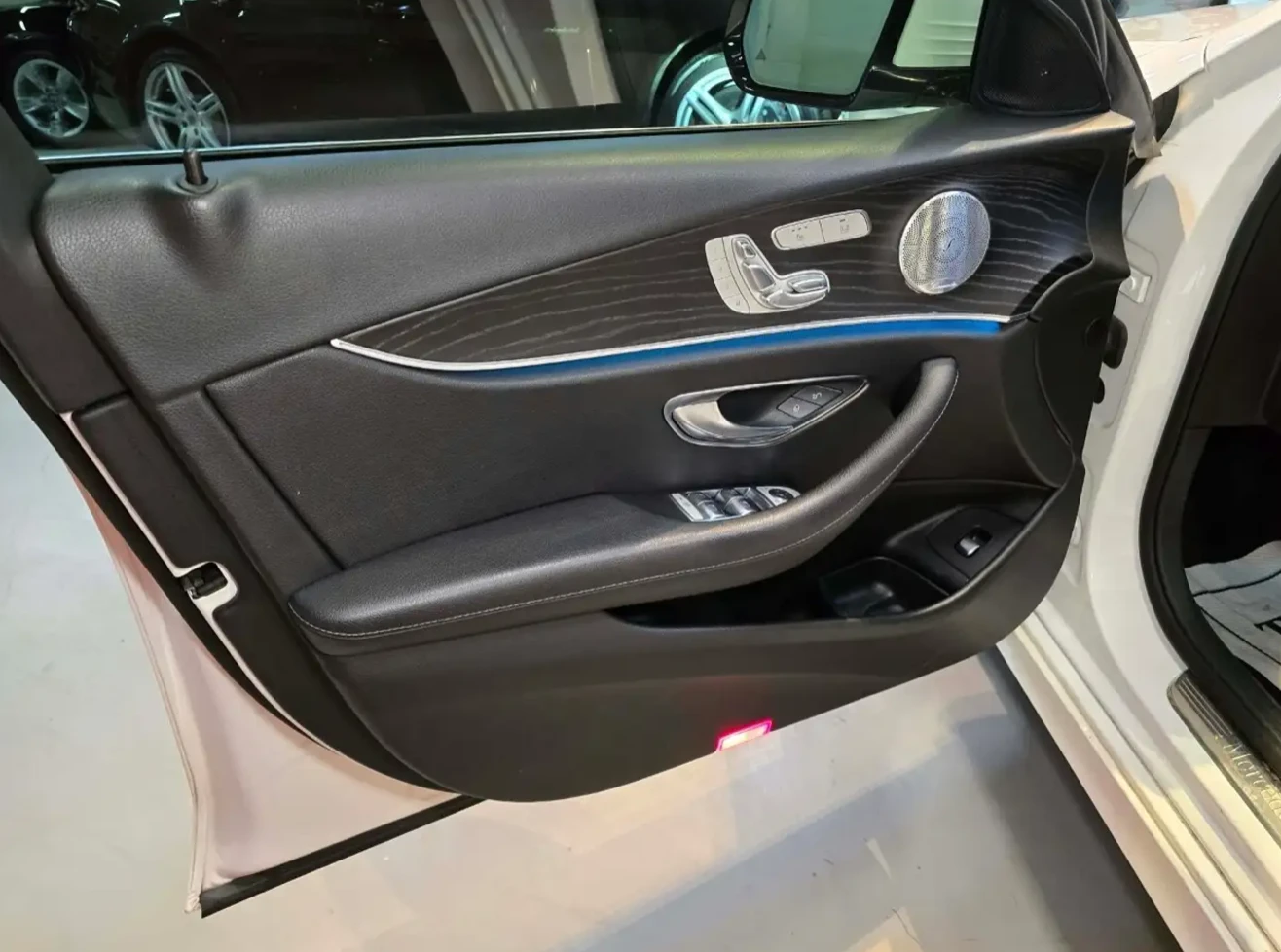 Mercedes-Benz E 300 DIGITAL, PANO, ЦЕНА ДО БГ , снимка 10 - Автомобили и джипове - 54810819