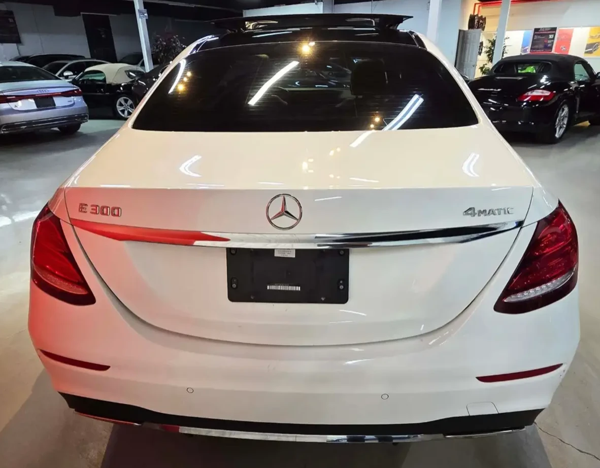 Mercedes-Benz E 300 DIGITAL, PANO, ЦЕНА ДО БГ , снимка 5 - Автомобили и джипове - 54810819