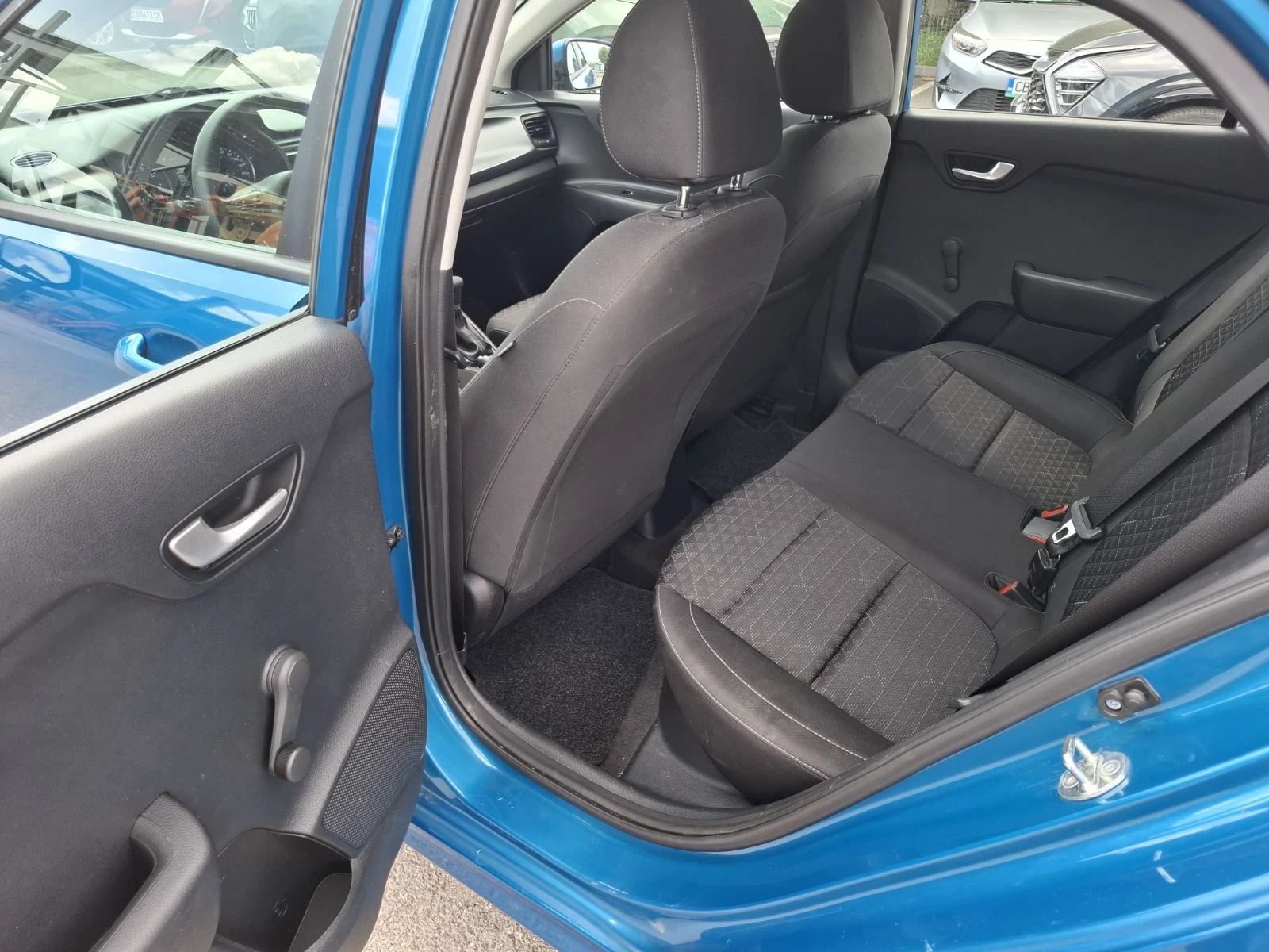 Kia Rio 1.0 ����� �������� | Mobile.bg � ����������� 7