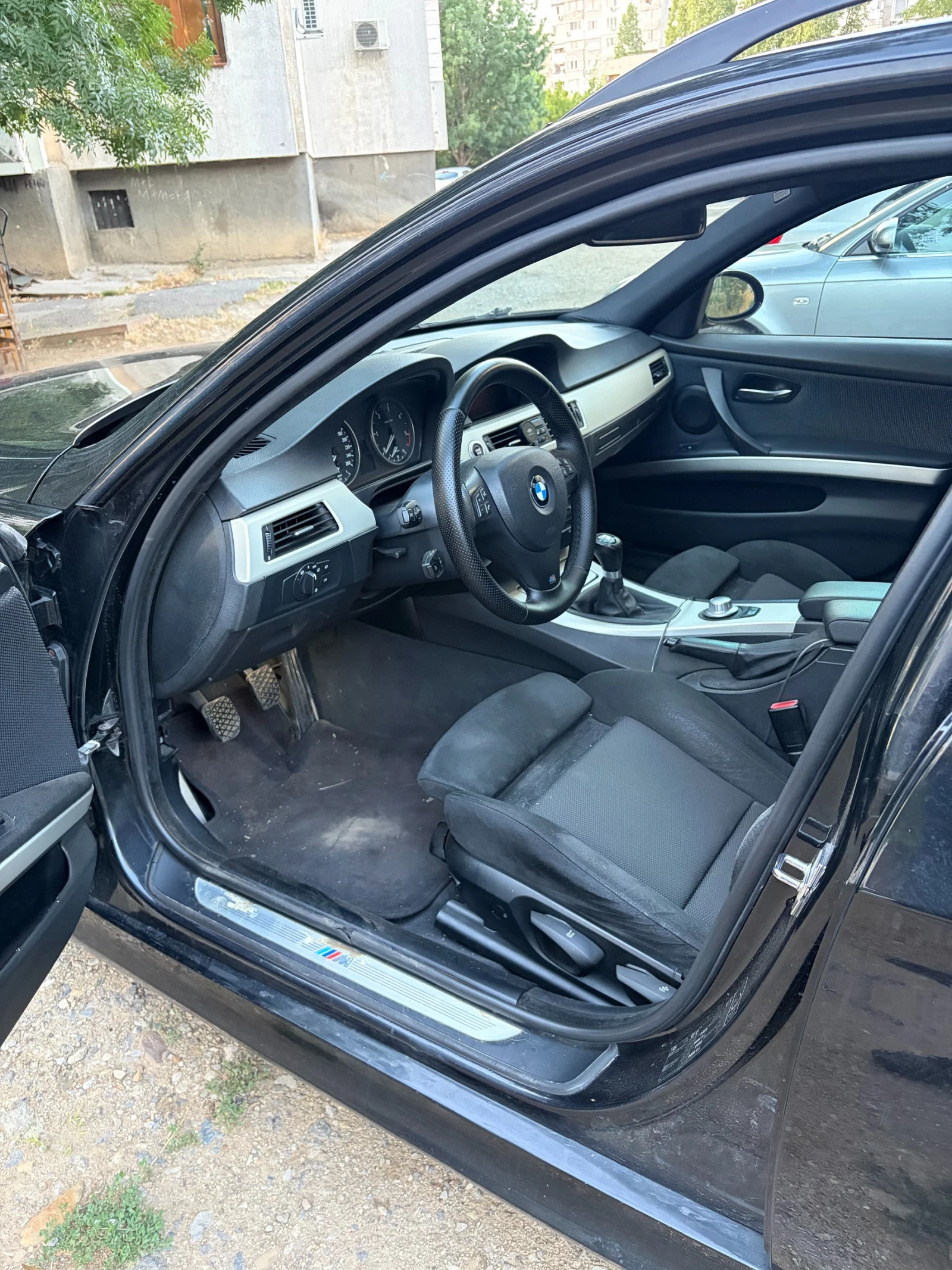 BMW 330 330XD, снимка 10 - Автомобили и джипове - 55879048