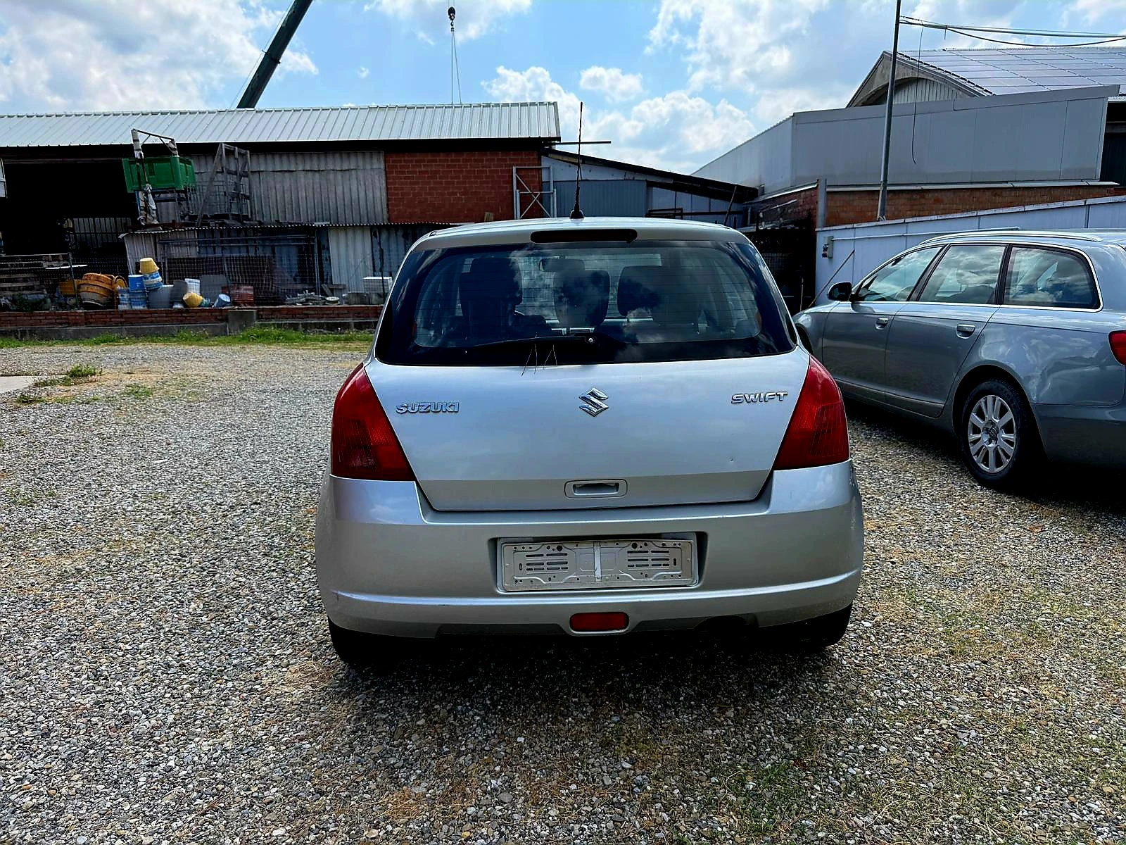 Suzuki Swift 1300, снимка 4 - Автомобили и джипове - 55875379