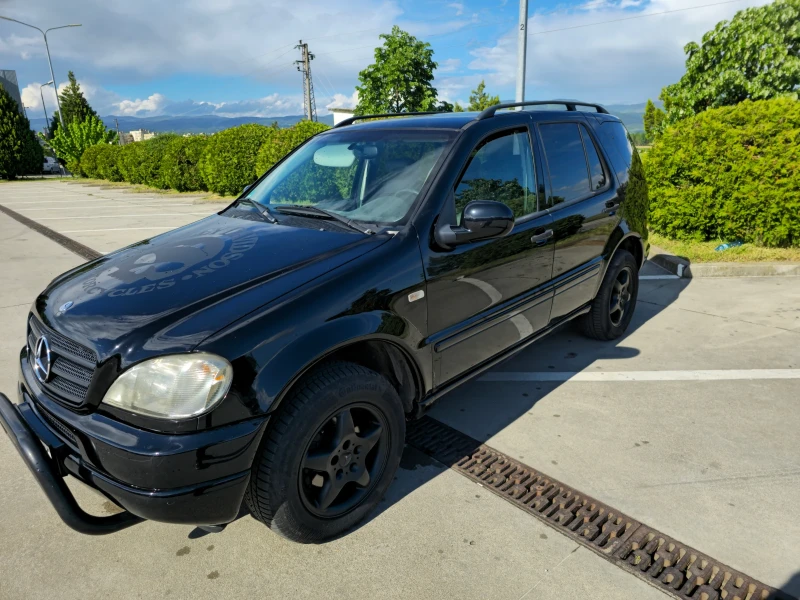 Mercedes-Benz ML 320, снимка 4 - Автомобили и джипове - 52297882