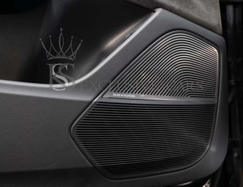 Audi SQ8 * B&O * MATRIX * PANORAMA* CARBON* HUD* ВАКУУМ* , снимка 6 - Автомобили и джипове - 52233840