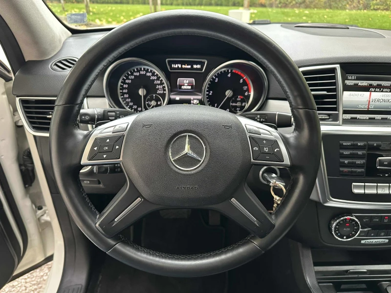 Mercedes-Benz ML 250 AMG-Пакет, снимка 14 - Автомобили и джипове - 52391681