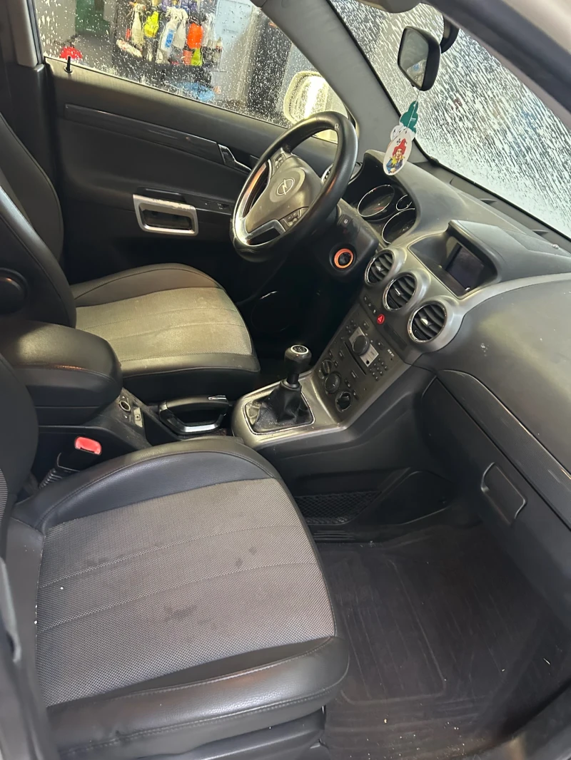Opel Antara, снимка 7 - Автомобили и джипове - 52517394