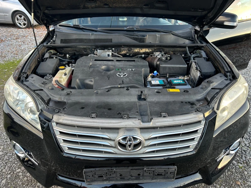 Toyota Rav4 2.2-177к., снимка 13 - Автомобили и джипове - 52827405
