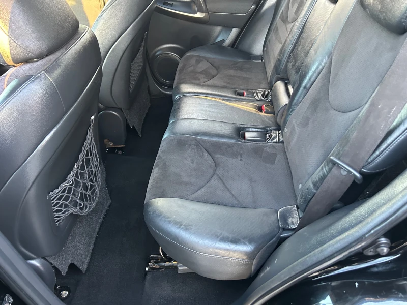 Toyota Rav4 2.2-177к., снимка 16 - Автомобили и джипове - 52827405