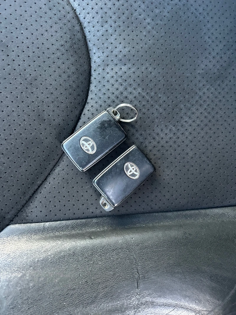 Toyota Rav4 2.2-177к., снимка 10 - Автомобили и джипове - 52827405