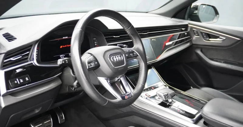 Audi RSQ8 4.0 Quattro, снимка 5 - Автомобили и джипове - 53099776