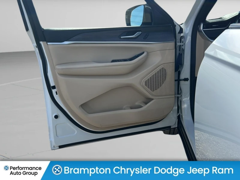 Jeep Grand cherokee Limited 4x4 С РЕГИСТРАЦИЯ & АВТО КРЕДИТ, снимка 6 - Автомобили и джипове - 53272097