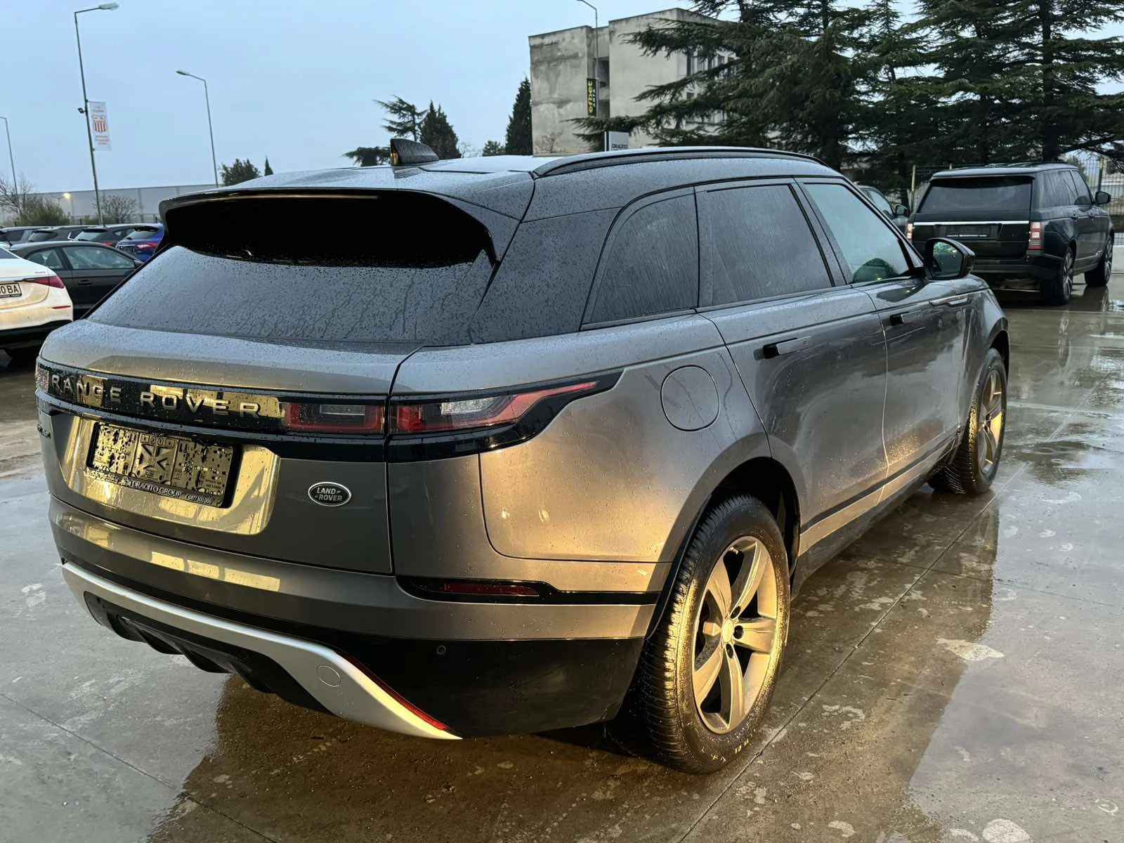 Land Rover Range Rover Velar R-Dinamic* 130хл.км* NAVI* DISTRONIC* FULL - изображение 5