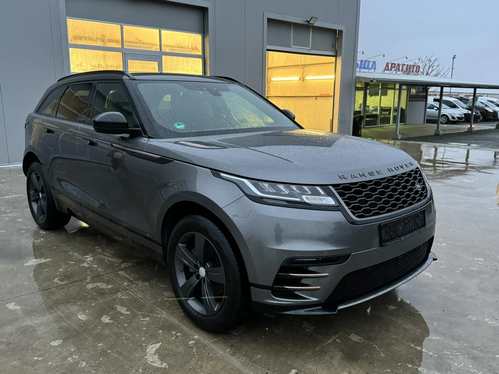 Land Rover Range Rover Velar R-Dinamic* 130хл.км* NAVI* DISTRONIC* FULL - изображение 7