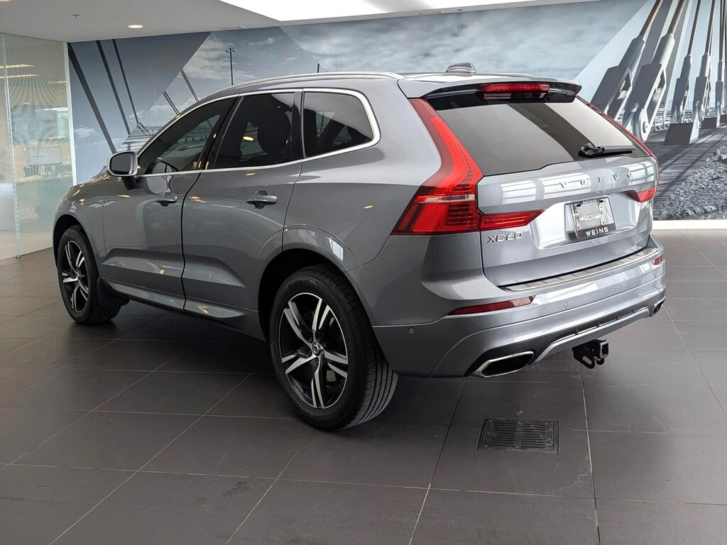 Volvo XC60 T6 R-Design* Distronic* Head-up* Мъртва зона* Пано - изображение 6
