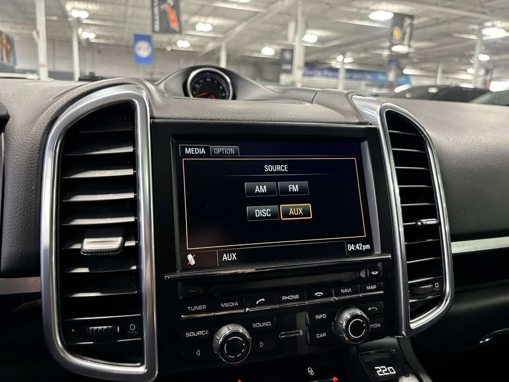 Porsche Cayenne Tiptronic| AWD| NAV| LEATHER| SUNROOF| BACKUPCAMER | Mobile.bg � ����������� 17