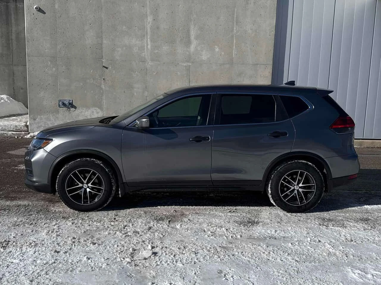Nissan Rogue * FWD 4dr * CARFAX * ЦЕНА ДО БГ - изображение 2
