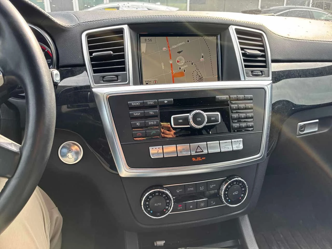 Mercedes-Benz GL 350 * BlueTEC * Дистроник * 360 камери * , снимка 9 - Автомобили и джипове - 54045846