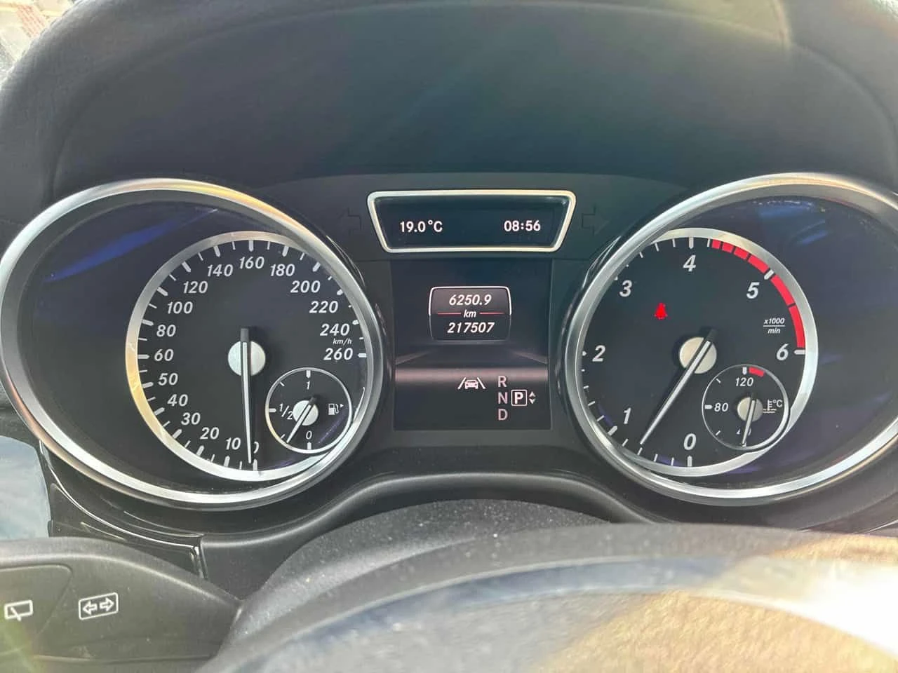 Mercedes-Benz GL 350 * BlueTEC * Дистроник * 360 камери * , снимка 8 - Автомобили и джипове - 54045846