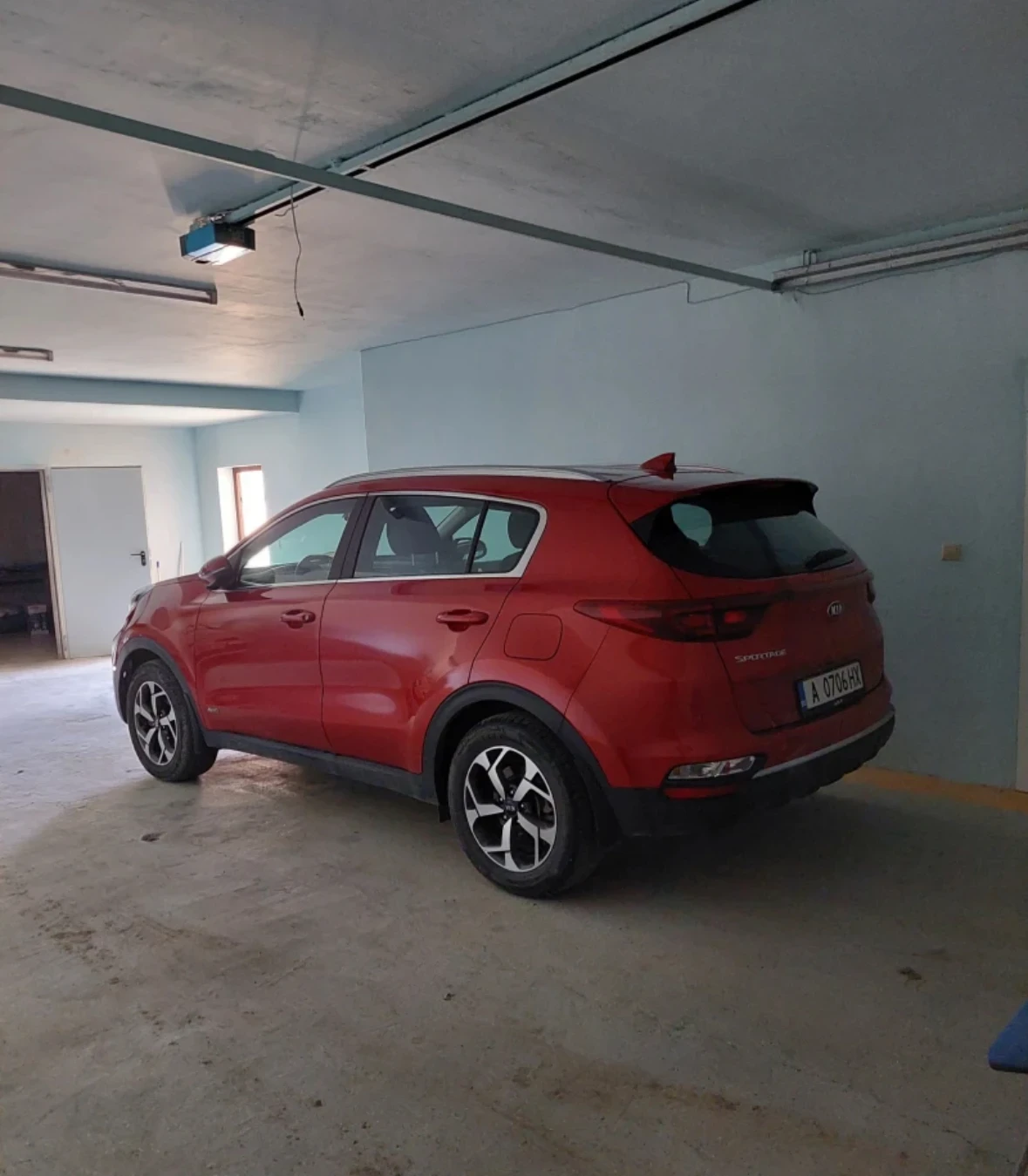 Kia Sportage, снимка 2 - Автомобили и джипове - 54125858