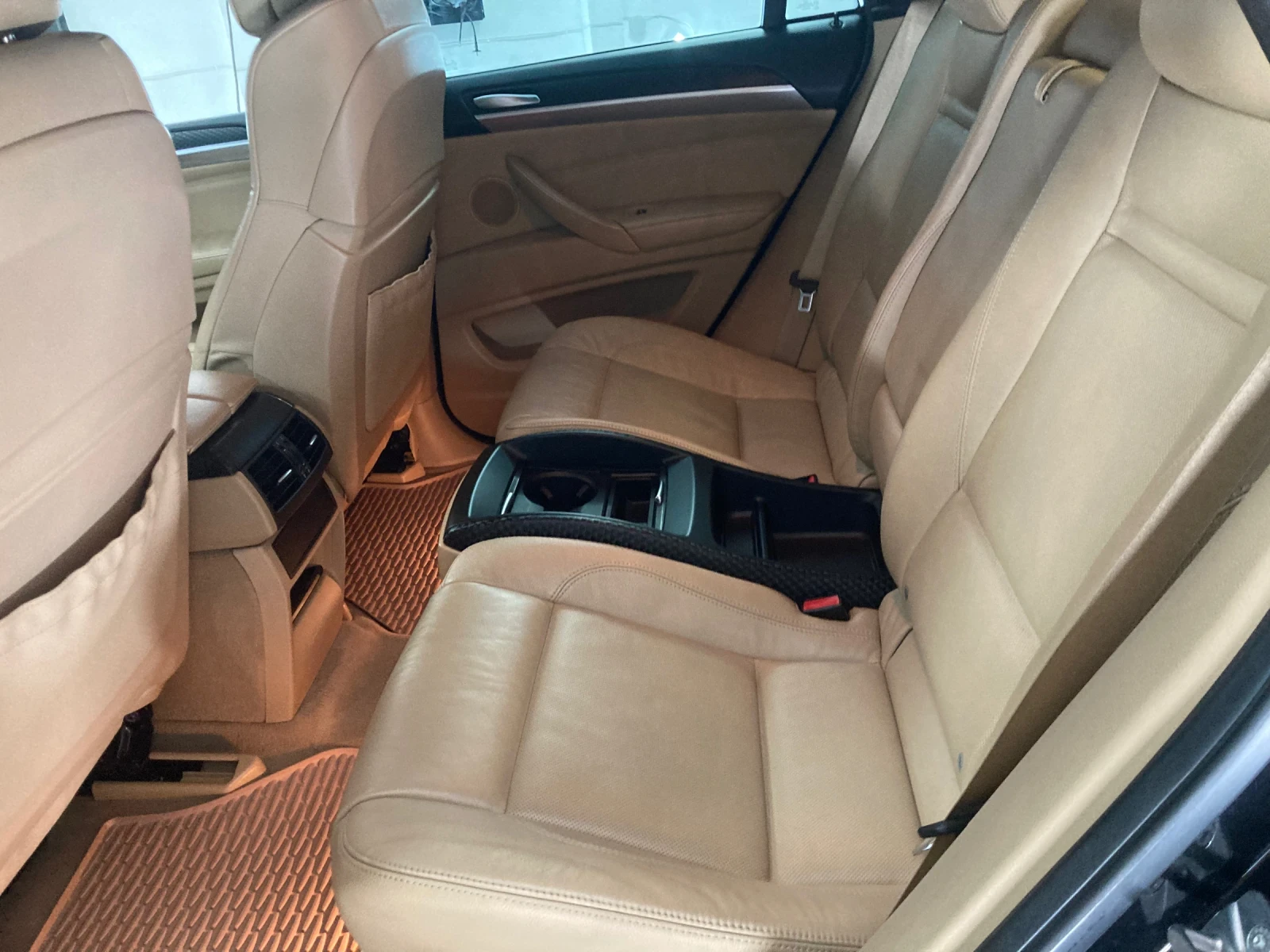 BMW X6 3.0D, снимка 13 - Автомобили и джипове - 54214620