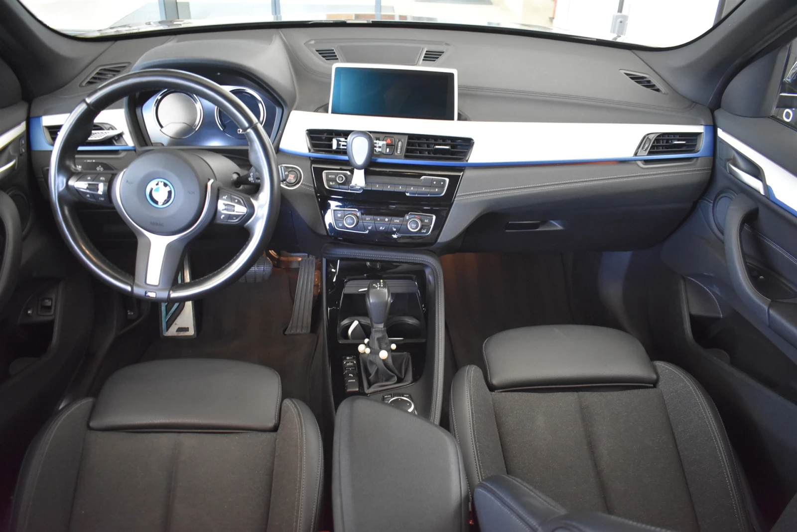 BMW X1 xDrive25e, снимка 7 - Автомобили и джипове - 54332812