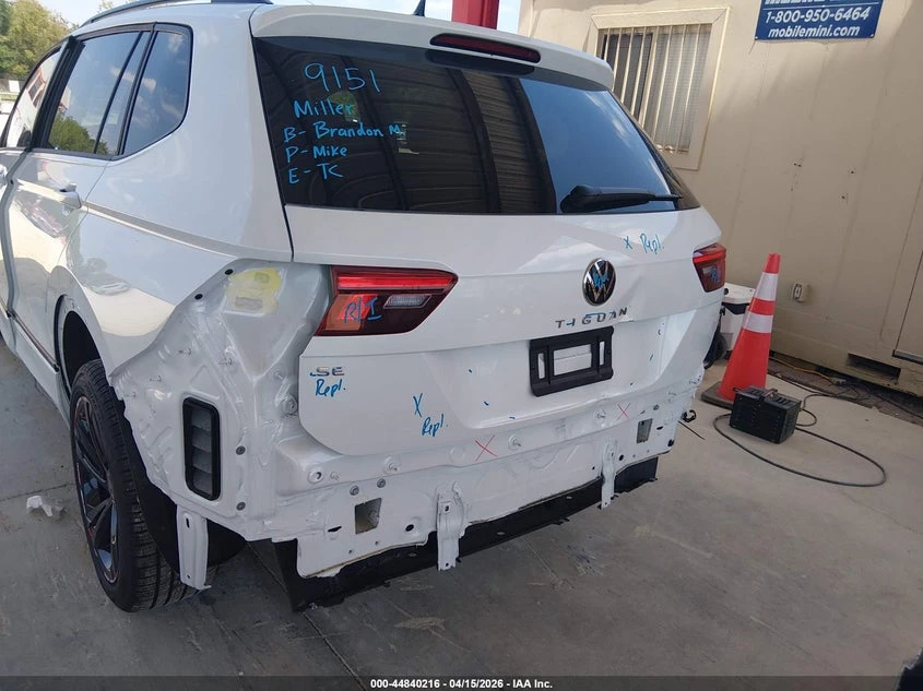 VW Tiguan 2.0l Volkswagen 2.0T Se R-Line Black, снимка 6 - Автомобили и джипове - 54568929