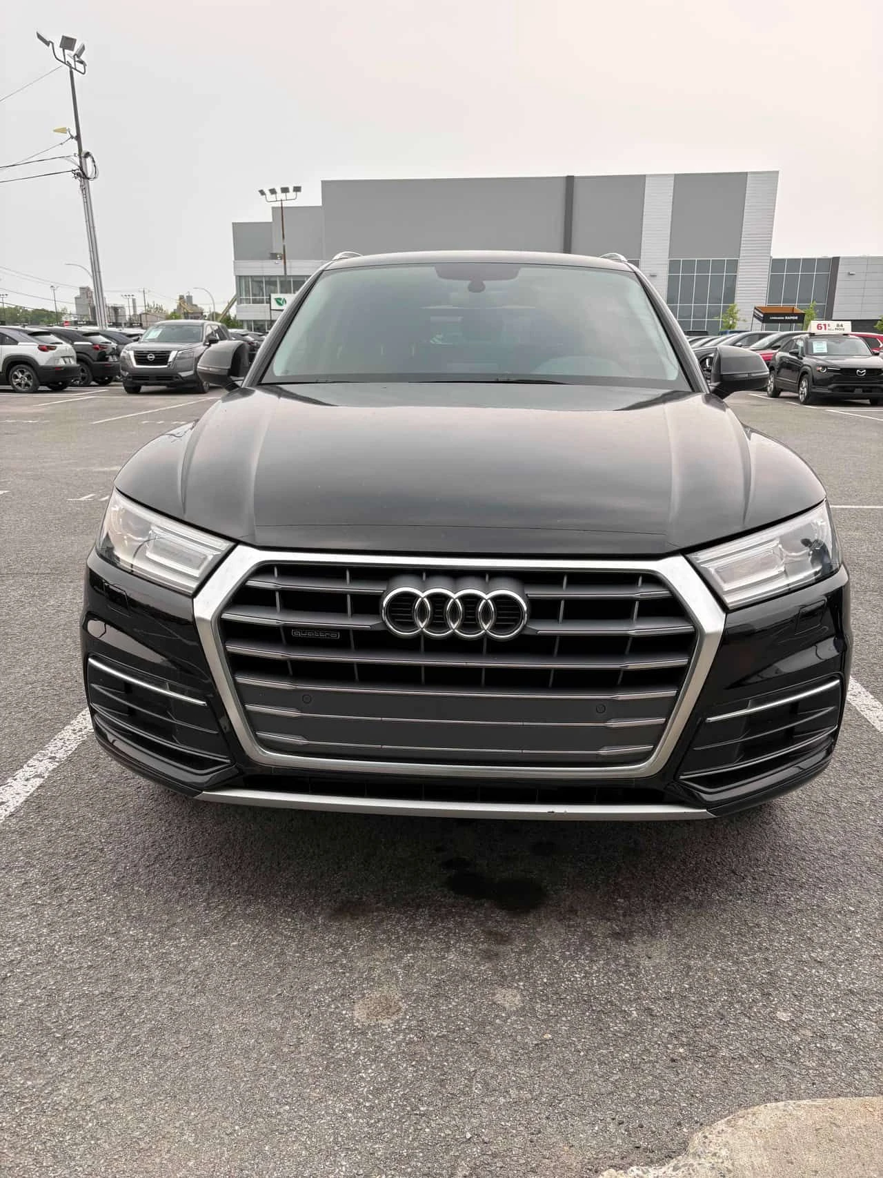 Audi Q5 * Komfort * CARFAX * ОПЦИЯ ЗА ФИНАНСИРАНЕ , снимка 15 - Автомобили и джипове - 55335154