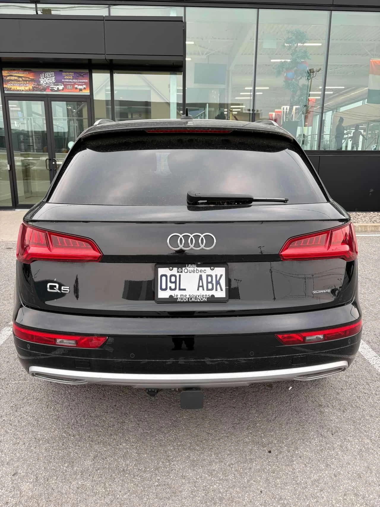 Audi Q5 * Komfort * CARFAX * ОПЦИЯ ЗА ФИНАНСИРАНЕ , снимка 4 - Автомобили и джипове - 55335154