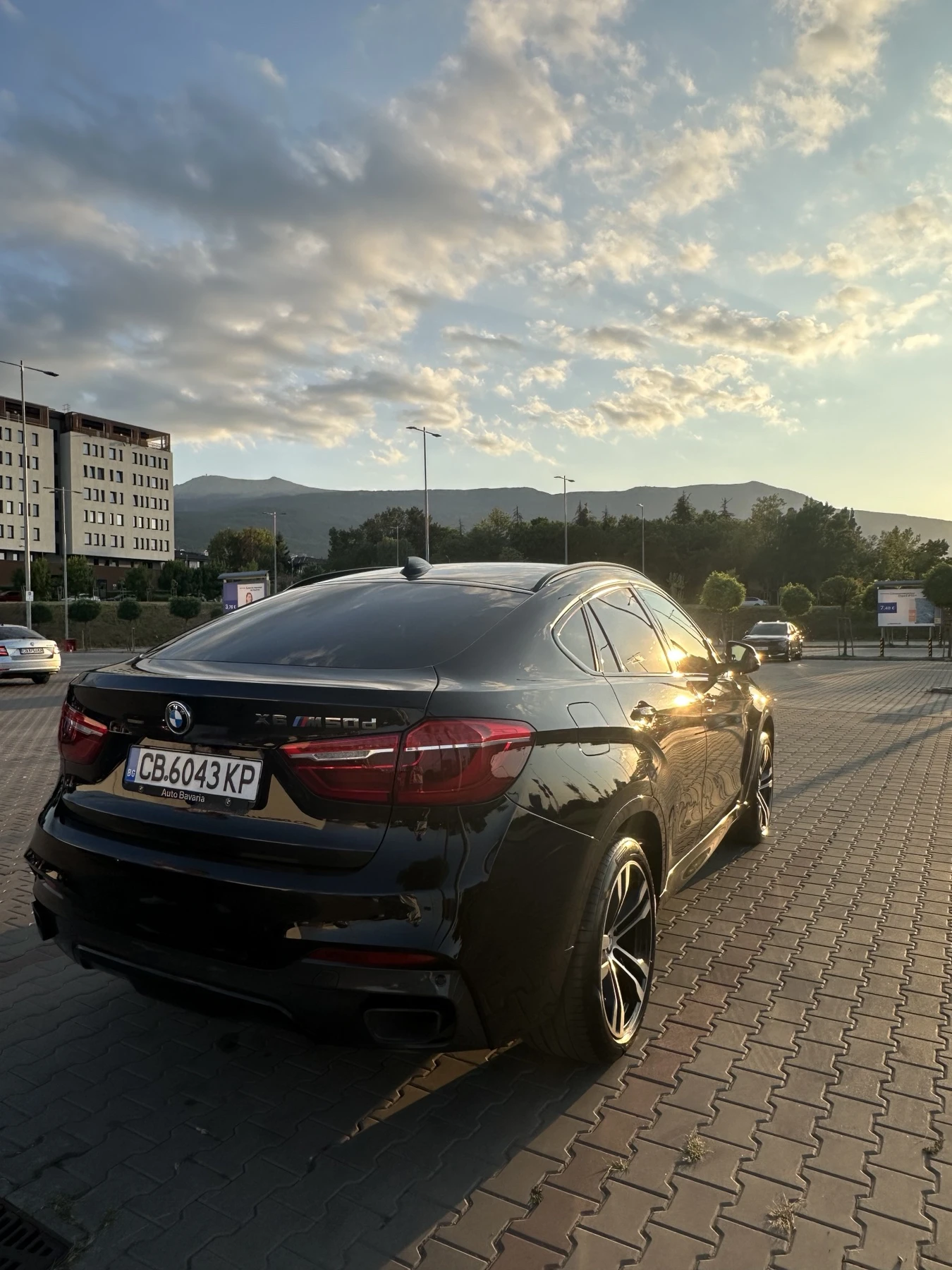 BMW X6 M50D, снимка 2 - Автомобили и джипове - 55703149