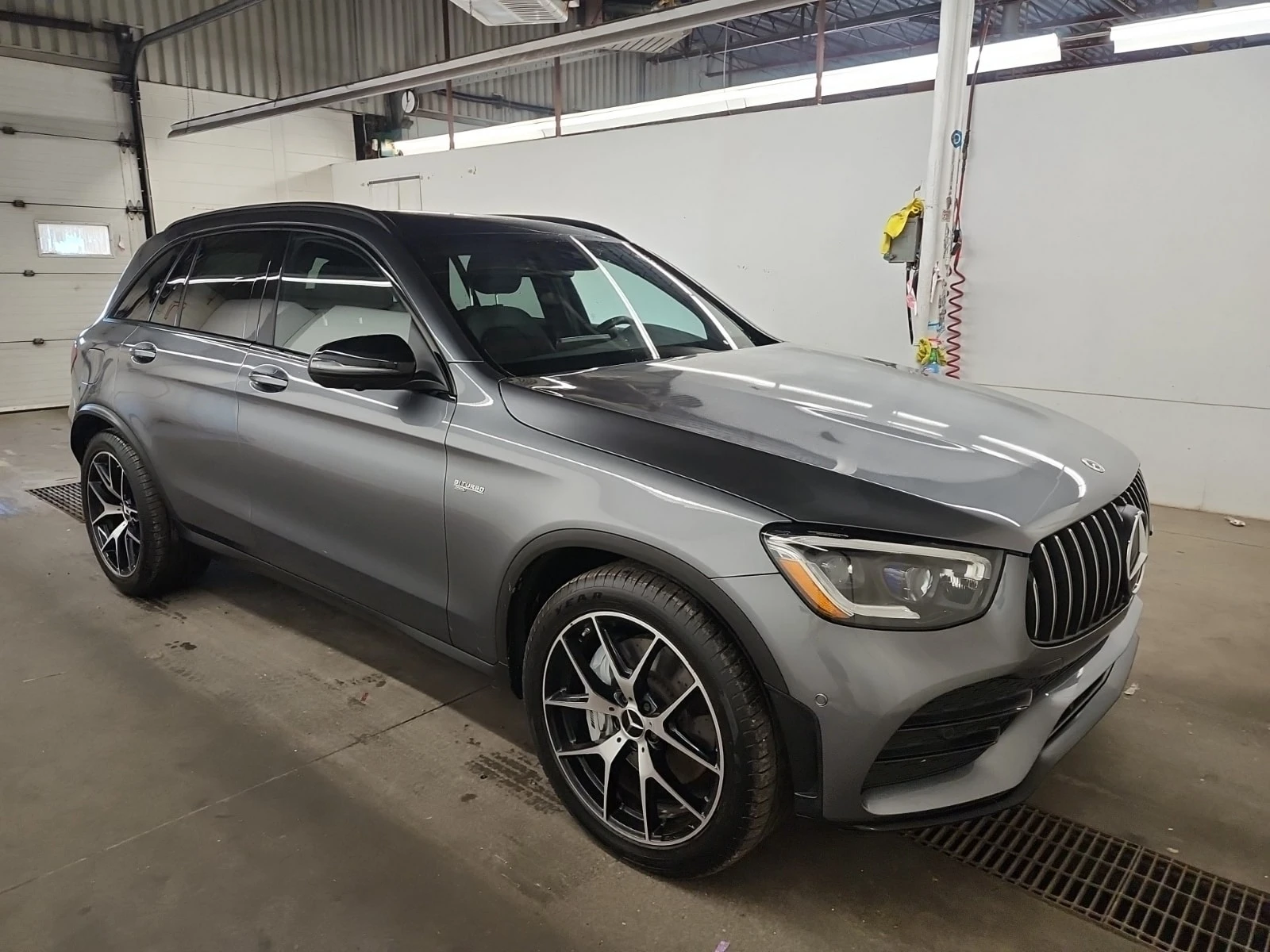 Mercedes-Benz GLC 43 AMG 4МАТIC* CARFAX* АВТОКРЕДИТ* , снимка 2 - Автомобили и джипове - 56082079