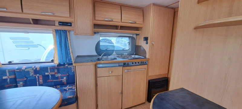 Каравана LMC 560 Мувър, снимка 10 - Каравани и кемпери - 50527034