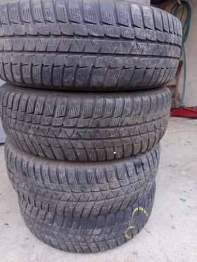 Гуми Зимни 215/65R16, снимка 1