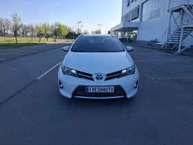 Toyota Auris 1.8HYBRID Navi Камера Подгрев, снимка 1