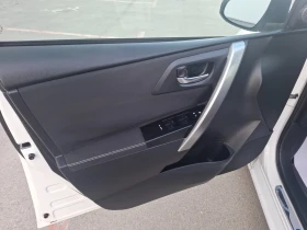 Toyota Auris 1.8HYBRID Navi Камера Подгрев, снимка 7