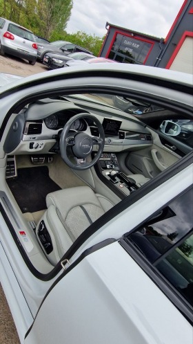Audi S8 S+ //605K.C/КЕРАМИКА/UNIKAT, снимка 14 - Автомобили и джипове - 45572775