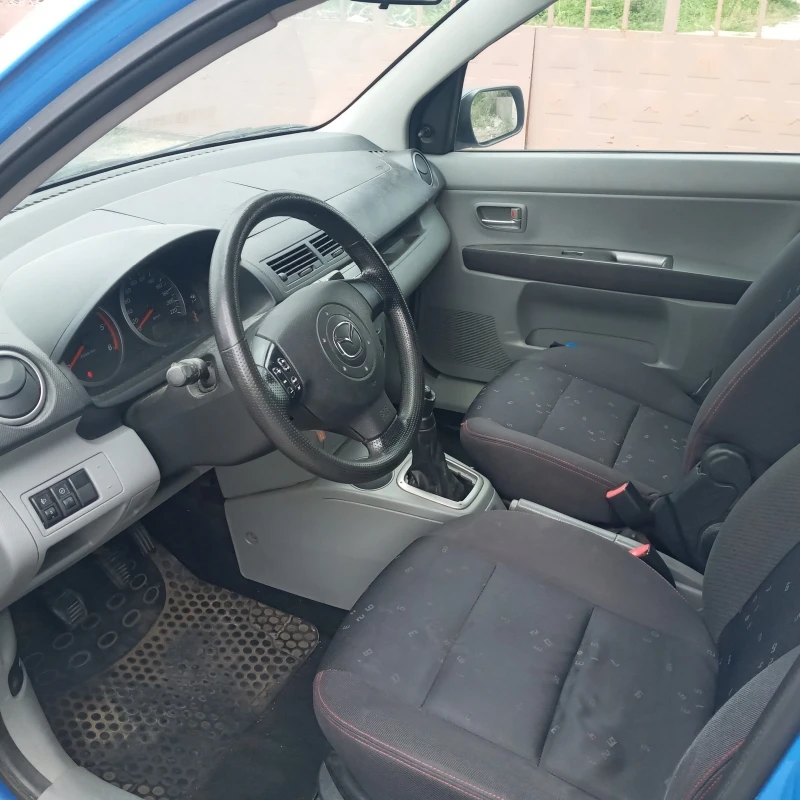 Mazda 2 1.4 HDI, снимка 5 - Автомобили и джипове - 35993135