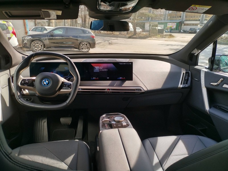 BMW iX xDrive 40, снимка 11 - Автомобили и джипове - 45173889