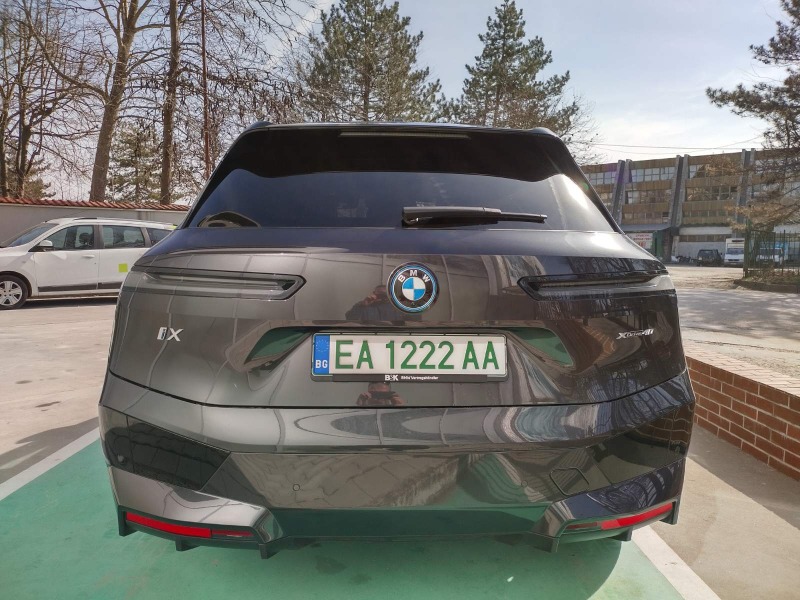 BMW iX xDrive 40, снимка 5 - Автомобили и джипове - 45173889