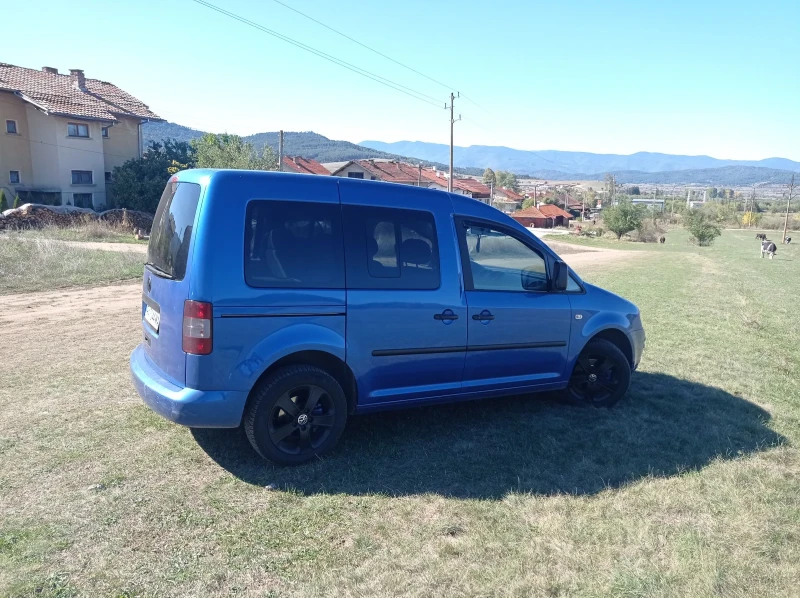 VW Caddy, снимка 4 - Автомобили и джипове - 47441372