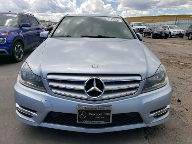 Mercedes-Benz C 300 4MATIC, снимка 2 - Автомобили и джипове - 48561254