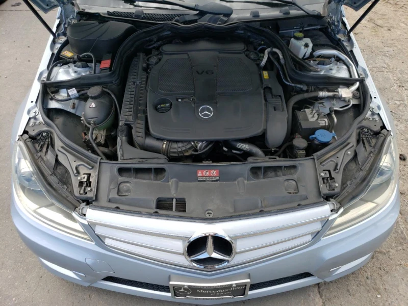 Mercedes-Benz C 300 4MATIC, снимка 11 - Автомобили и джипове - 48561254