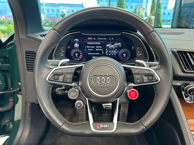 Audi R8 Spyder Performance, снимка 10 - Автомобили и джипове - 50709381
