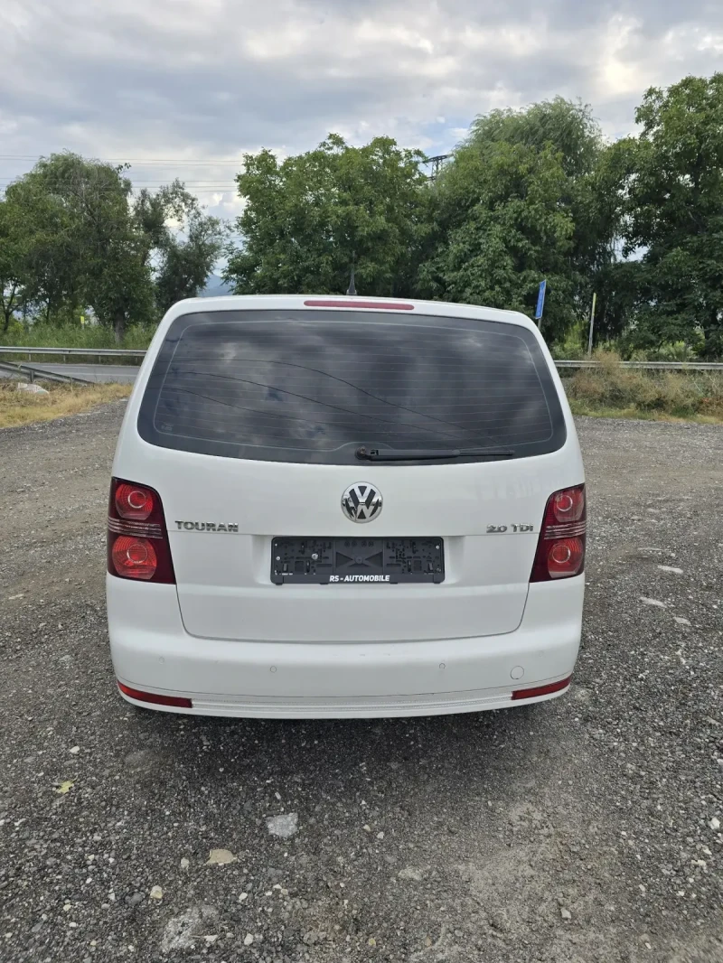 VW Touran Нов внос.Топ съсътояние, снимка 7 - Автомобили и джипове - 51533368