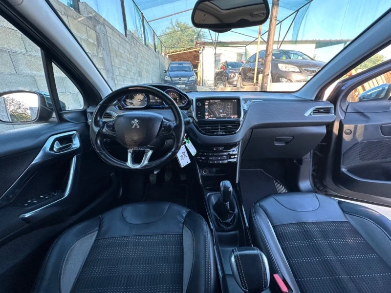 Peugeot 2008 1.2 VTi Allure, Панорама, снимка 12 - Автомобили и джипове - 51747284