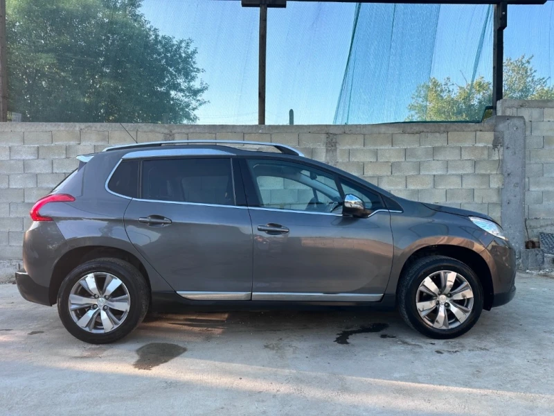 Peugeot 2008 1.2 VTi Allure, Панорама, снимка 6 - Автомобили и джипове - 51747284