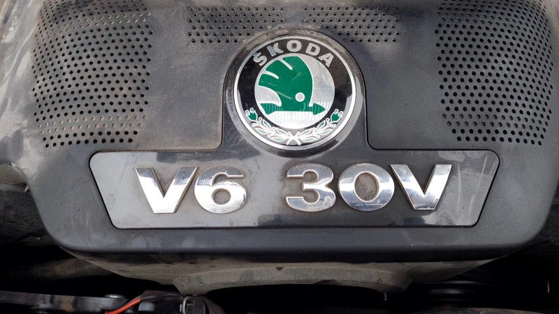 Skoda Superb  LIMITED V6 30, снимка 9 - Автомобили и джипове - 52459202