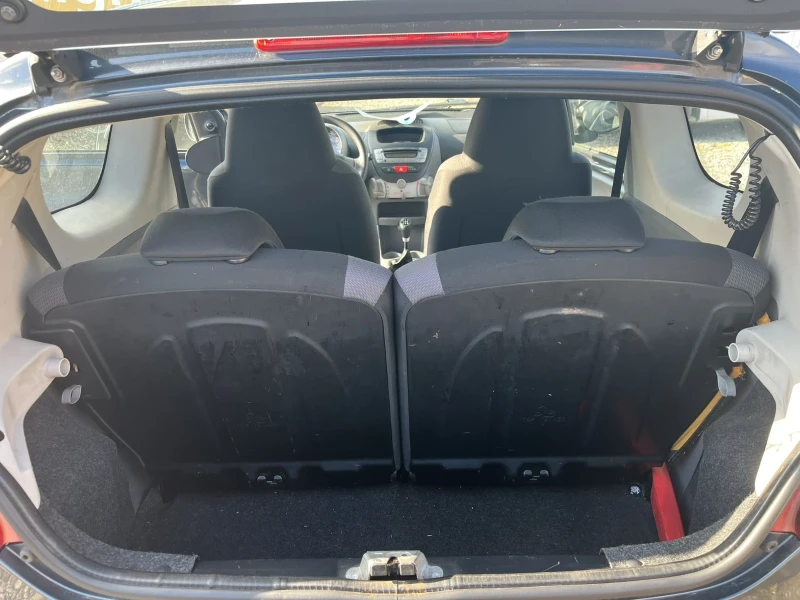 Toyota Aygo 1.0 бензин, снимка 8 - Автомобили и джипове - 52794150