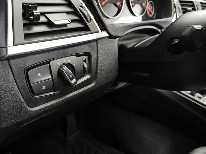 BMW 320 d, снимка 14 - Автомобили и джипове - 54592466