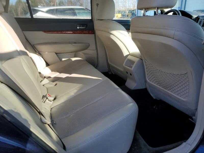 Subaru Outback 3.6R Limited, снимка 10 - Автомобили и джипове - 54715722
