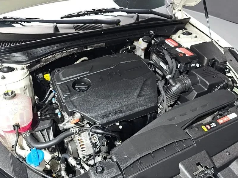 Kia K5, снимка 16 - Автомобили и джипове - 56688036