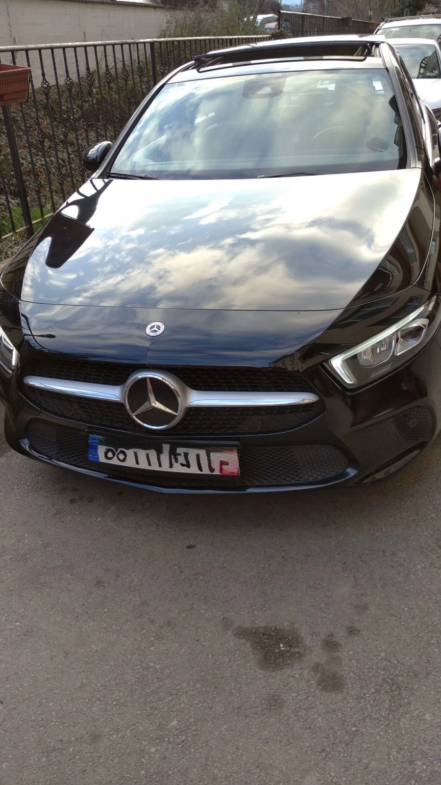Mercedes-Benz A 180 Pano* LED* 3d.CAMERA* SPORT, снимка 1